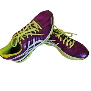 Women's Ascis Running Shoes Size 7